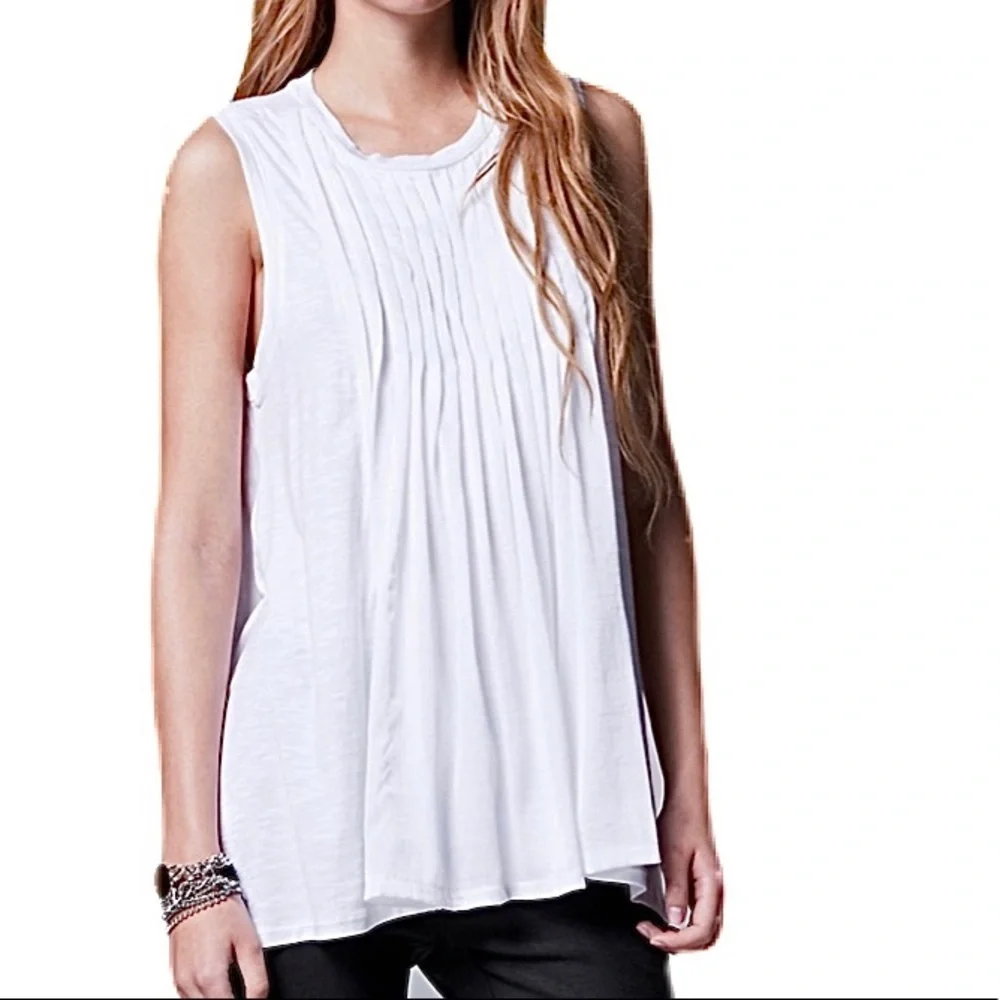 Simply Vera Vera Wang White Pintuck Flowy Tank Top Size MP